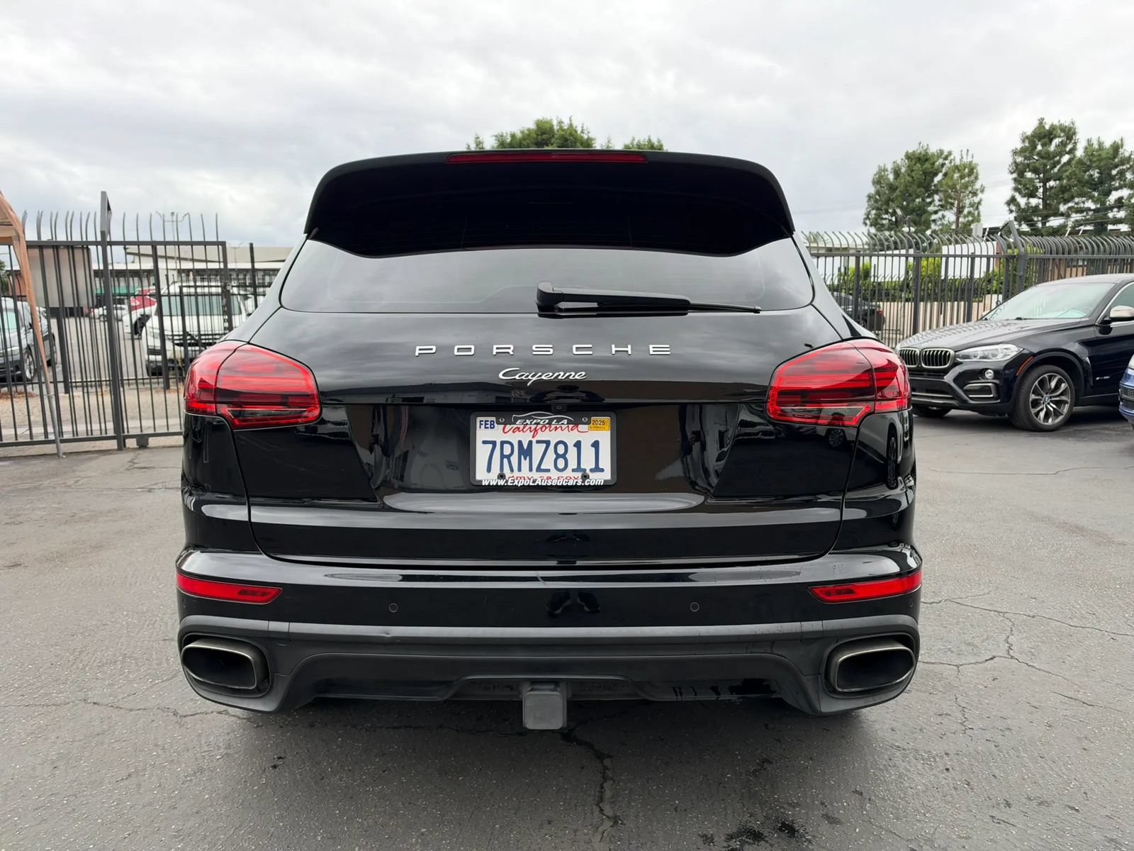 Used 2017 Porsche Cayenne AWD/4WD image 13