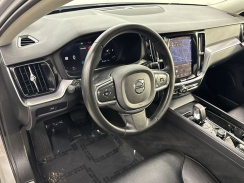 Used 2024 Volvo S60 B5 Core FWD image 13