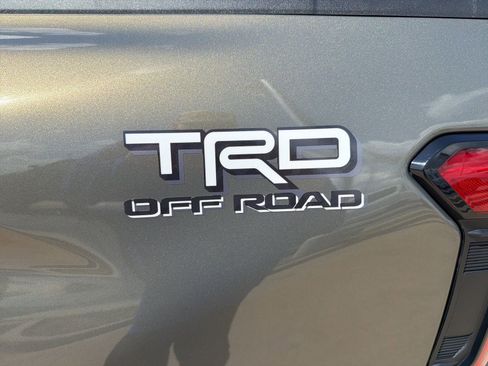 Used 2024 Toyota Tacoma TRD Off-Road image 25