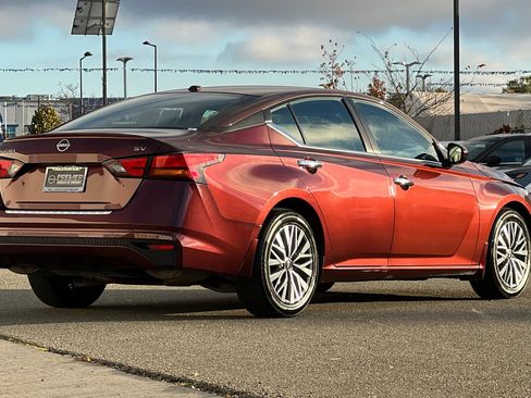 Certified 2023 Nissan Altima 2.5 SV image 4