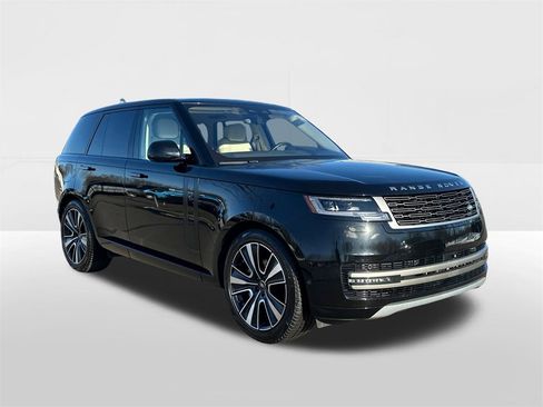 Certified 2023 Land Rover Range Rover SE image 5