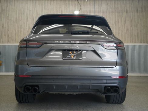 Used 2019 Porsche Cayenne S AWD/4WD image 9