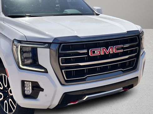 Used 2023 GMC Yukon AT4 AWD/4WD image 5