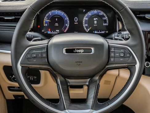 New 2026 Jeep Grand Cherokee L Limited image 29