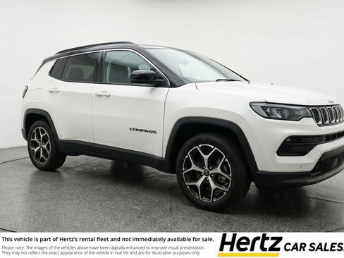 Used 2025 Jeep Compass Limited image 1