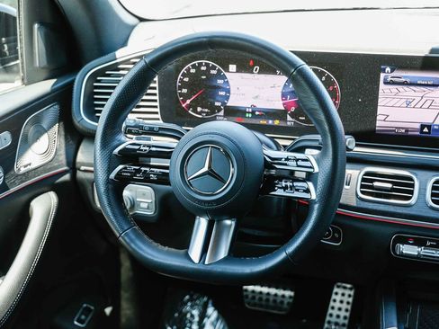 Certified 2025 Mercedes-Benz GLS 450 4MATIC image 13