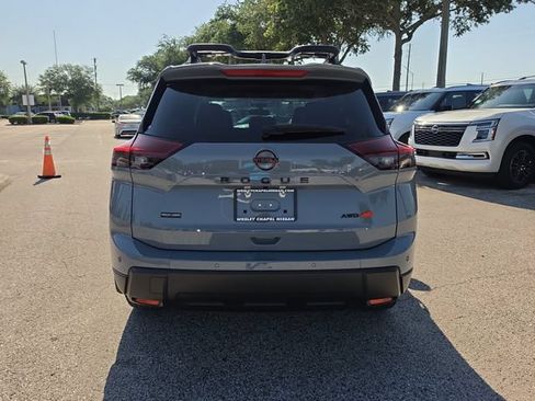 Certified 2025 Nissan Rogue SV AWD/4WD image 7