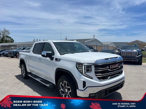 New 2026 GMC Sierra 1500 SLT w/ SLT Premium Plus Package AWD/4WD image 2