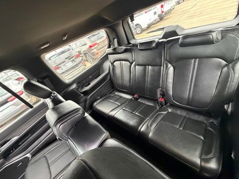 Used 2024 Jeep Wagoneer Series III w/ Flexible Seating Group AWD/4WD image 27