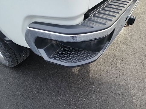 Used 2022 Chevrolet Silverado 2500 LT w/ Convenience Package image 29