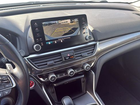 Used 2018 Honda Accord Sport image 37