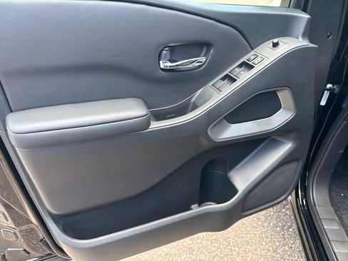 New 2026 Nissan Frontier SV w/ SV Convenience Package RWD image 10
