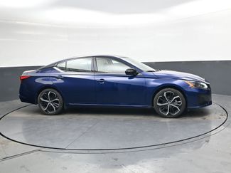 Used 2024 Nissan Altima 2.5 SR video 3