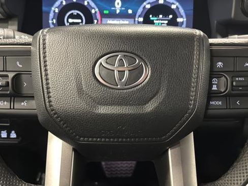 Used 2024 Toyota Tacoma 4x4 Double Cab Hybrid image 15