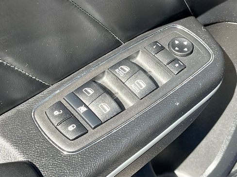 Used 2022 Dodge Charger Scat Pack RWD image 17