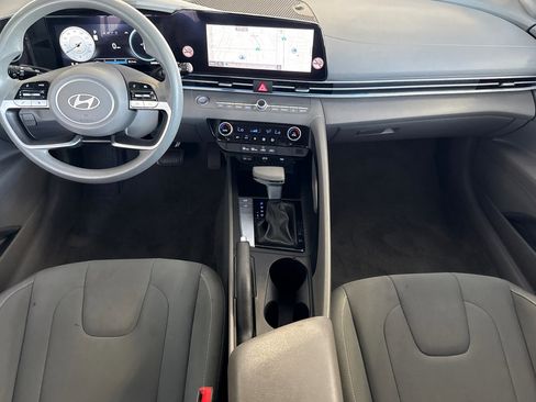 Used 2024 Hyundai Elantra SEL FWD image 13