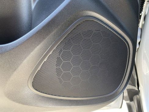 Used 2021 Buick Encore GX Select image 24