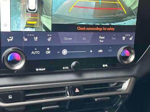 Used 2023 Lexus RX 350 Premium image 23