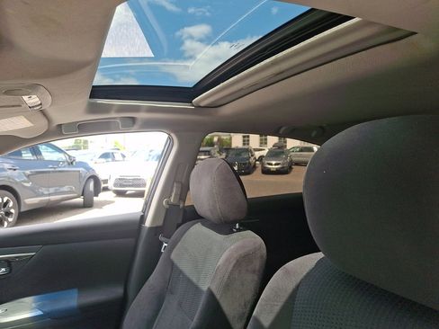 Used 2014 Nissan Altima 2.5 SV w/ Convenience Package FWD image 24
