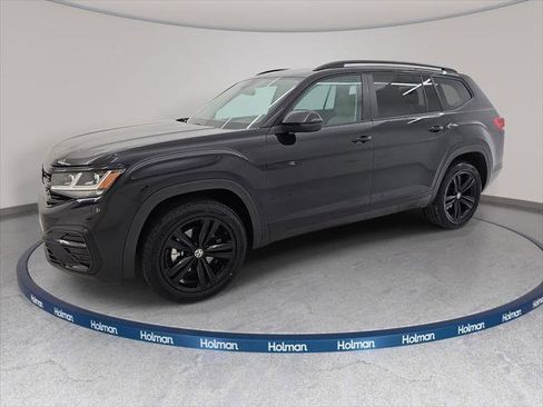 Used 2023 Volkswagen Atlas SEL R-Line AWD/4WD image 11