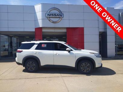 Certified 2022 Nissan Pathfinder SV w/ SV Premium Package
