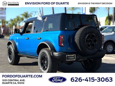 New 2025 Ford Bronco Badlands image 6