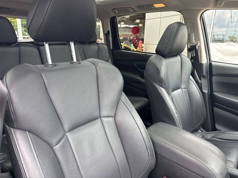 Used 2023 Subaru Ascent Limited w/ Technology Package AWD/4WD image 17