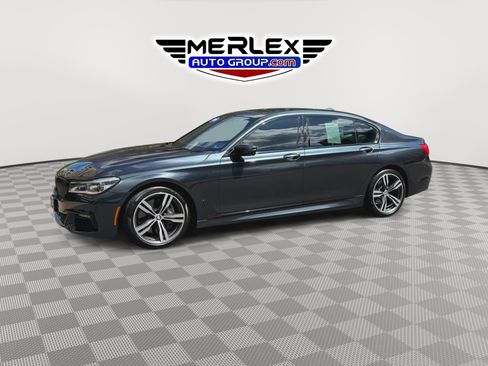 Used 2019 BMW 750i w/ Executive Package RWD image 4