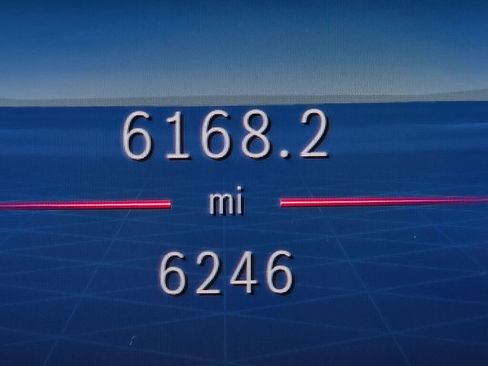 Used 2025 Mercedes-Benz GLB 250 GLB 250 image 23