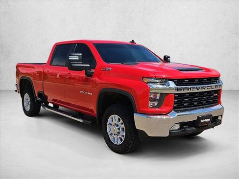 Used 2022 Chevrolet Silverado 2500 LT w/ Convenience Package AWD/4WD image 3