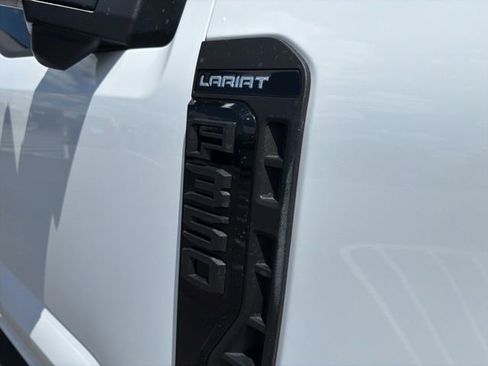 Used 2024 Ford F350 Lariat w/ Lariat Ultimate Package AWD/4WD image 5