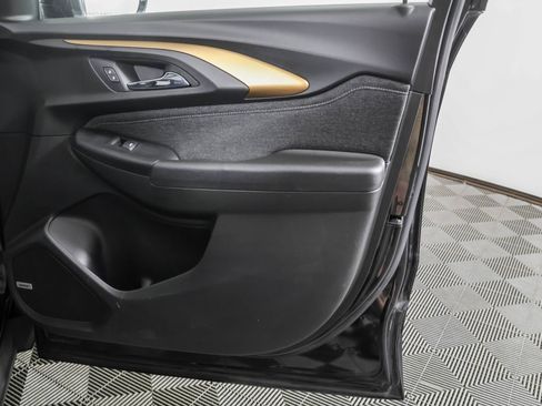 Used 2021 Chevrolet TrailBlazer ACTIV w/ Sun and Liftgate Package AWD/4WD image 50
