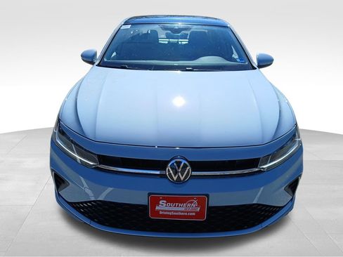 New 2026 Volkswagen Jetta SE image 8