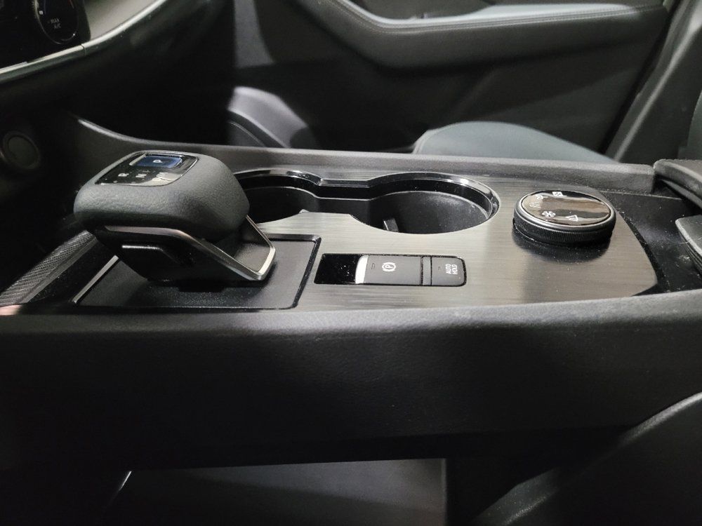 Used 2021 Nissan Rogue S AWD/4WD image 26