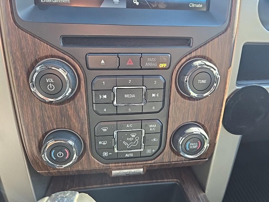 Used 2013 Ford F150 Lariat w/ Mid Equipment Group AWD/4WD image 14