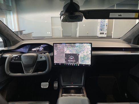 Used 2023 Tesla Model X AWD/4WD image 31