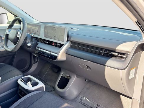 Used 2024 Hyundai Ioniq 5 SEL RWD image 28