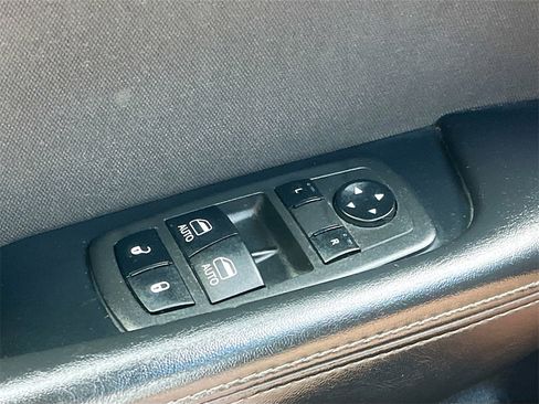 Used 2022 Dodge Challenger GT image 18