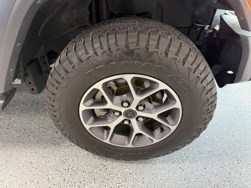 Used 2024 Jeep Wrangler Sport S image 33