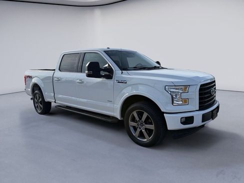 Used 2017 Ford F150 XLT w/ Equipment Group 302A Luxury AWD/4WD image 7