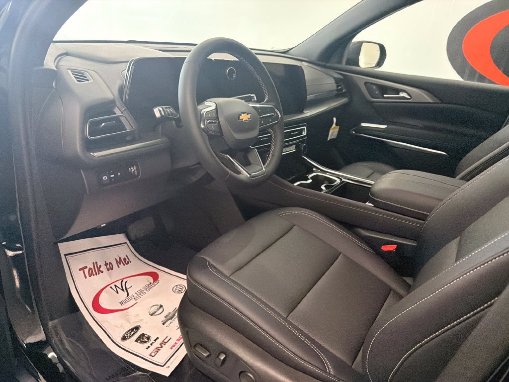 New 2027 Chevrolet Traverse LT FWD image 12