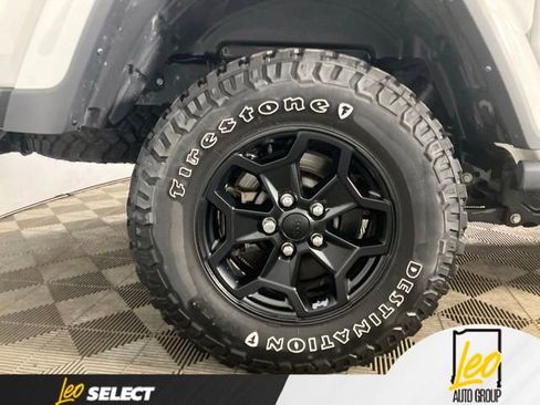 Used 2022 Jeep Gladiator Sport AWD/4WD image 5