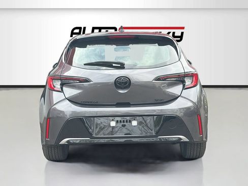 Used 2024 Toyota Corolla XSE FWD image 6