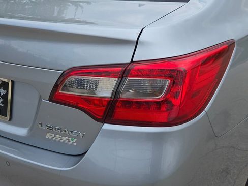 Used 2017 Subaru Legacy 2.5i Sport AWD/4WD image 11