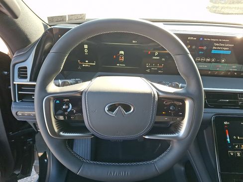 New 2026 INFINITI QX80 4WD image 17