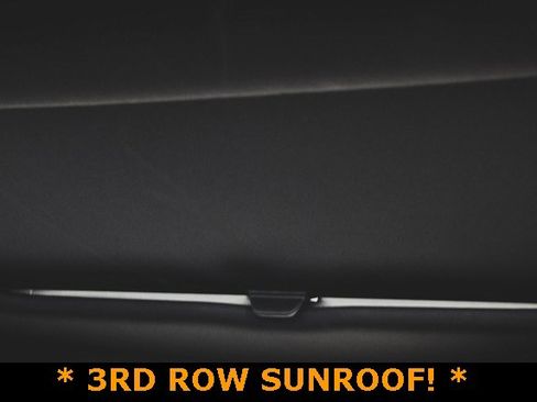 Used 2019 Chrysler Pacifica Limited w/ Advanced Safetytec Group image 11