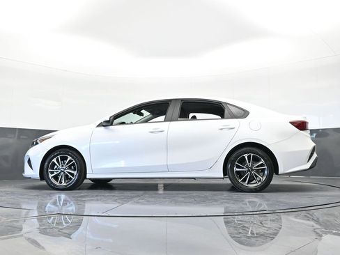Used 2023 Kia Forte LXS image 54