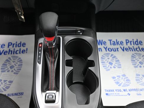 Certified 2024 Chevrolet Trax RS w/ Driver Confidence Package image 18