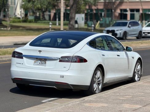 Used 2013 Tesla Model S RWD image 5