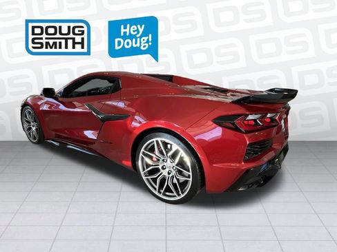 Used 2024 Chevrolet Corvette Z06 RWD image 28